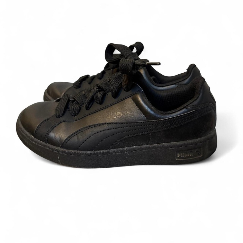 Puma Women’s Classic Black Sneakers. Size 5.5